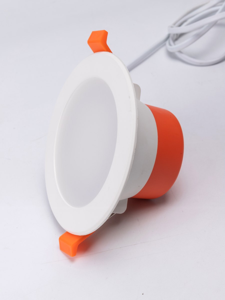 New Lights recessed round LED panel downlight with spring clips and cable